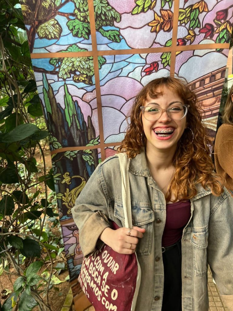 Registro da trajetória de Júlia Ramalho